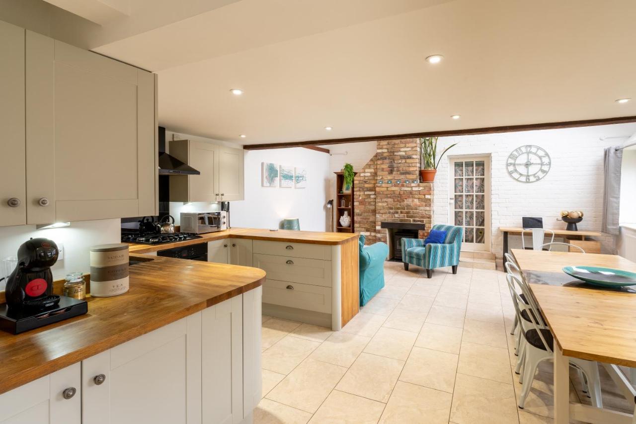 Colthorn Farm Cottage By Aryas Properties - 옥스퍼드 외부 사진